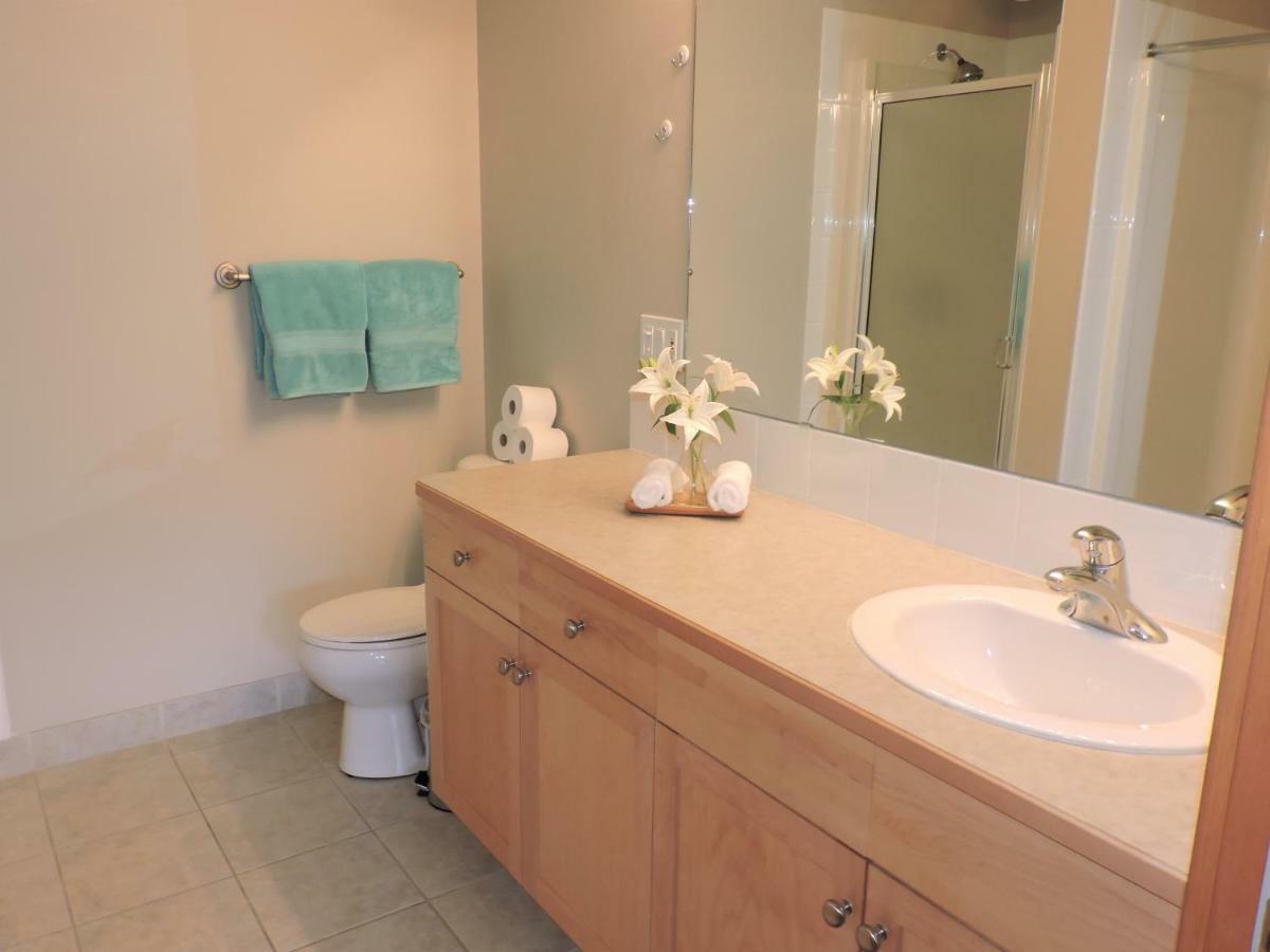 Fenwick Vacation Rental Open Hot Tub Glorious Mountain 2 Bedroom Canmore Exterior photo