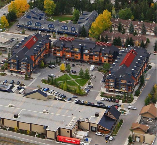 Fenwick Vacation Rental Open Hot Tub Glorious Mountain 2 Bedroom Canmore Exterior photo