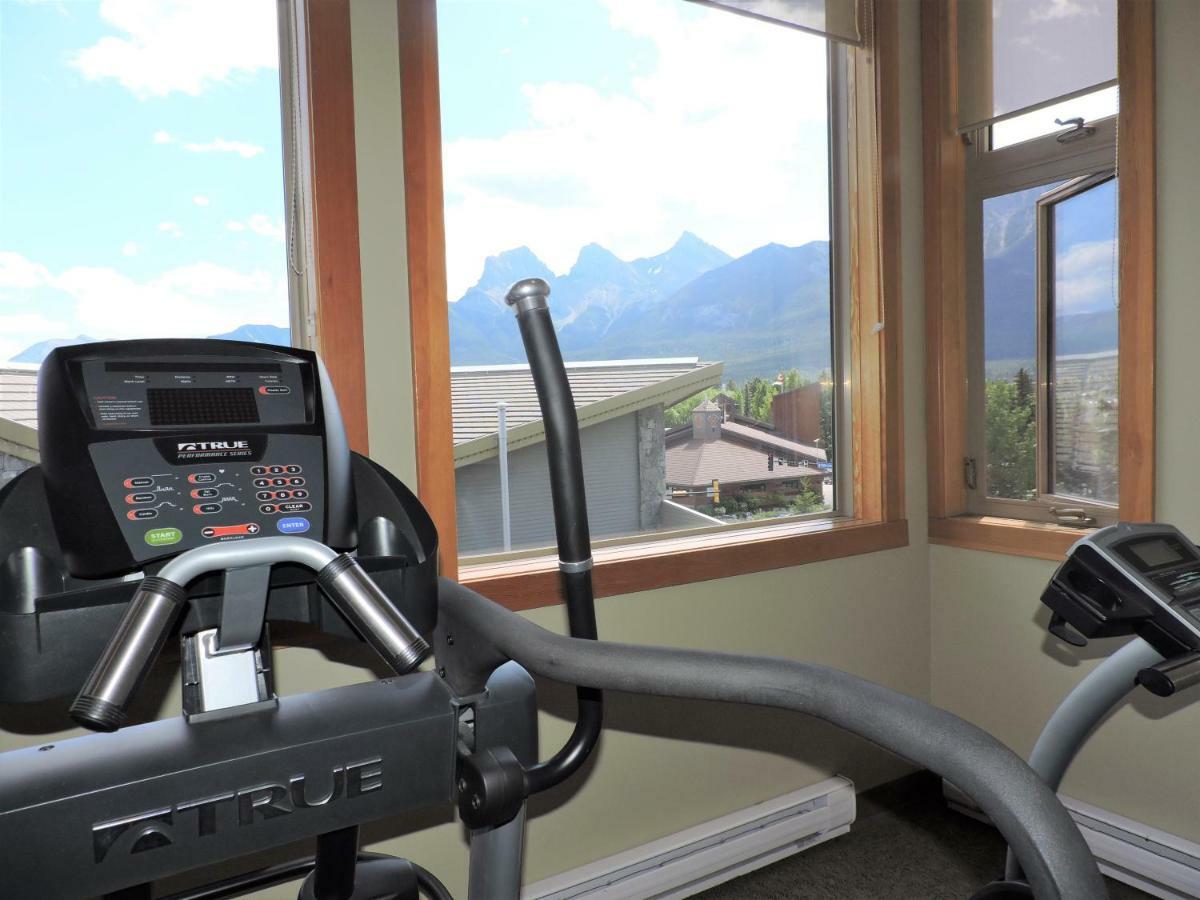 Fenwick Vacation Rental Open Hot Tub Glorious Mountain 2 Bedroom Canmore Exterior photo